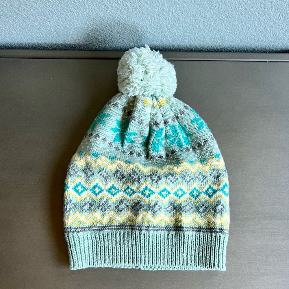 {Mossimo} Pom Beanie